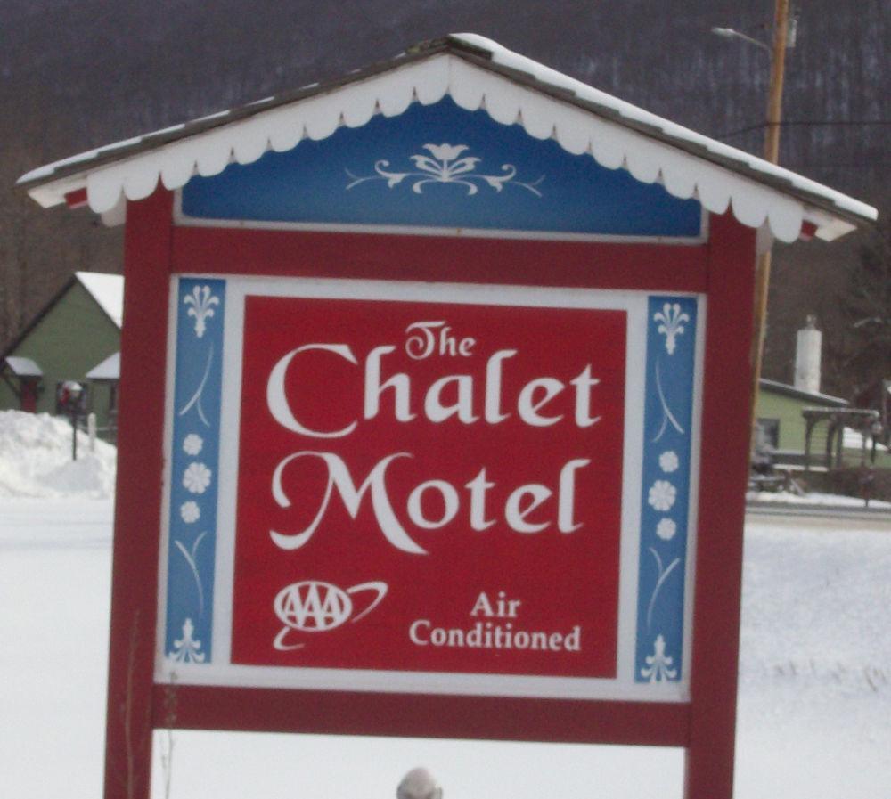 The Chalet Motel Manchester Exterior photo